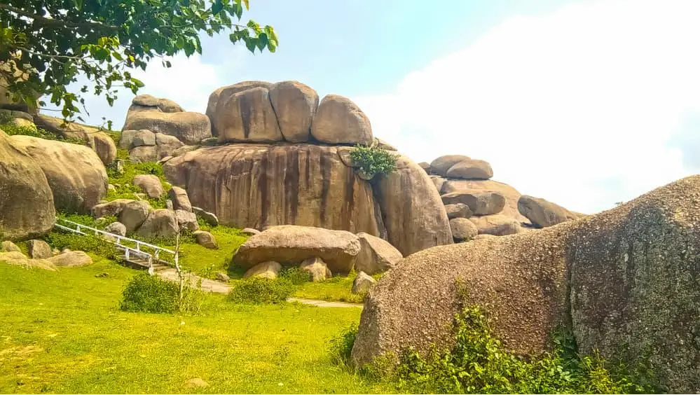  Rock Garden